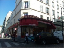 Cafe les Deux Moulins.jpg